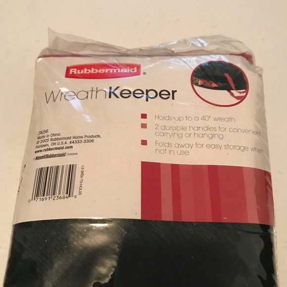 Rubbermaid Wreath Keeper - Picture 3 of 3